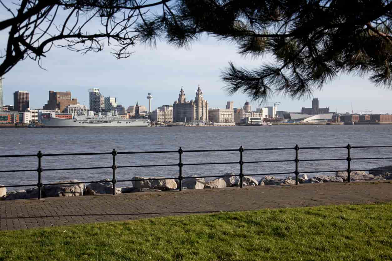 view_of_wirral